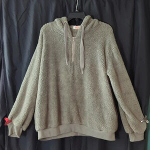 Reach Me Pullover. XL.